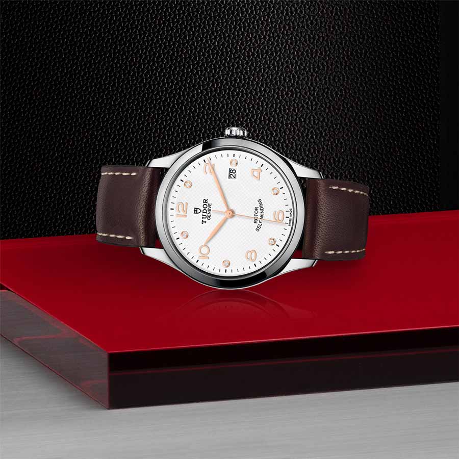 TUDOR M91550-0014 layingdown