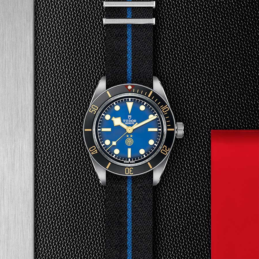 TUDOR M79030N-0025 presentation box